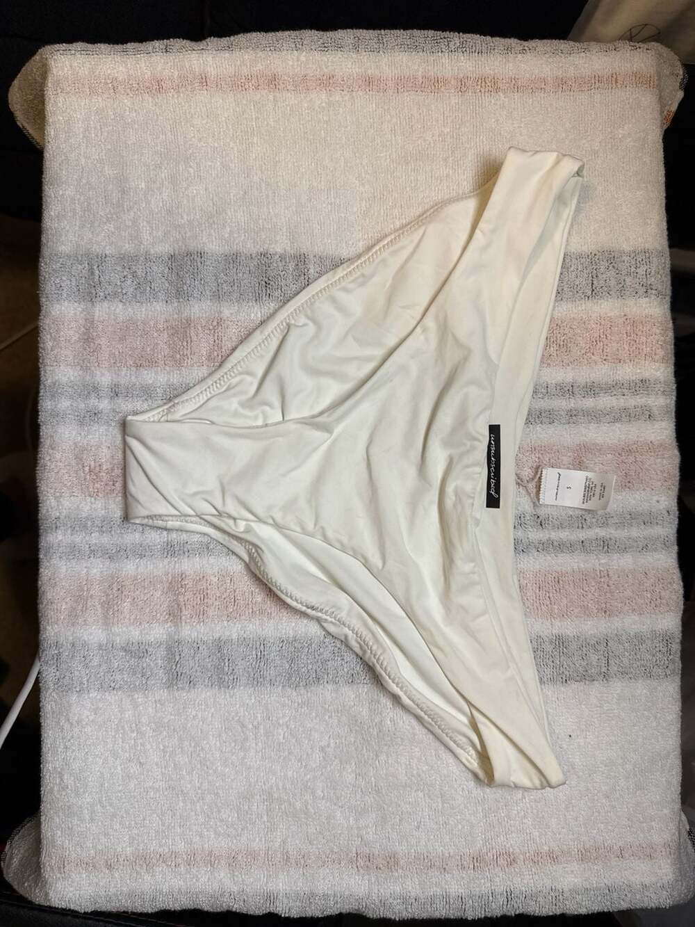Unsubscribed White Ruching Ruched Cheeky Bikini Bottom size S